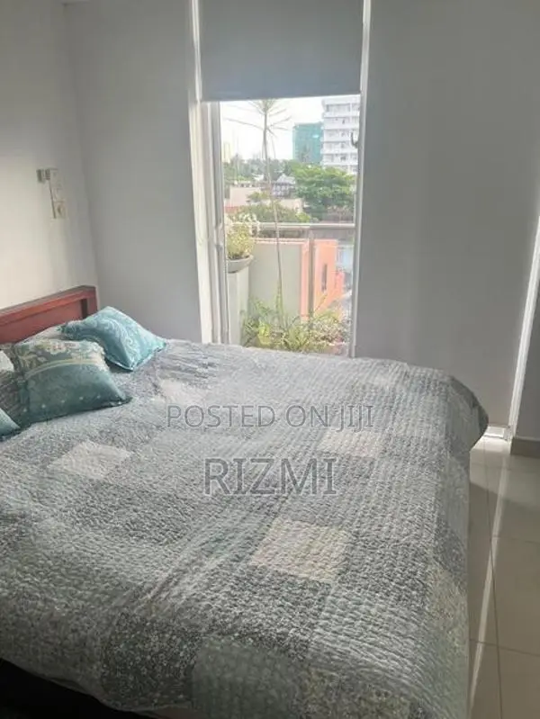 1200sq 3BR apartment for sale in mount lavinia deed available