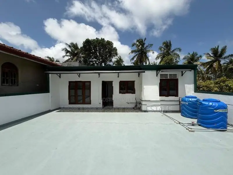 Modern House for Rent in Ja Ela