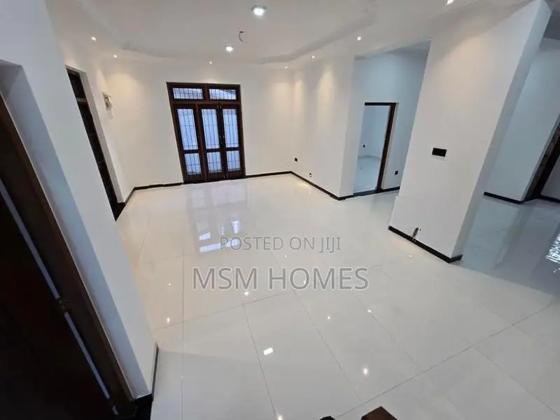 Super Luxury Brand New Modern House For Sale in Negombo
