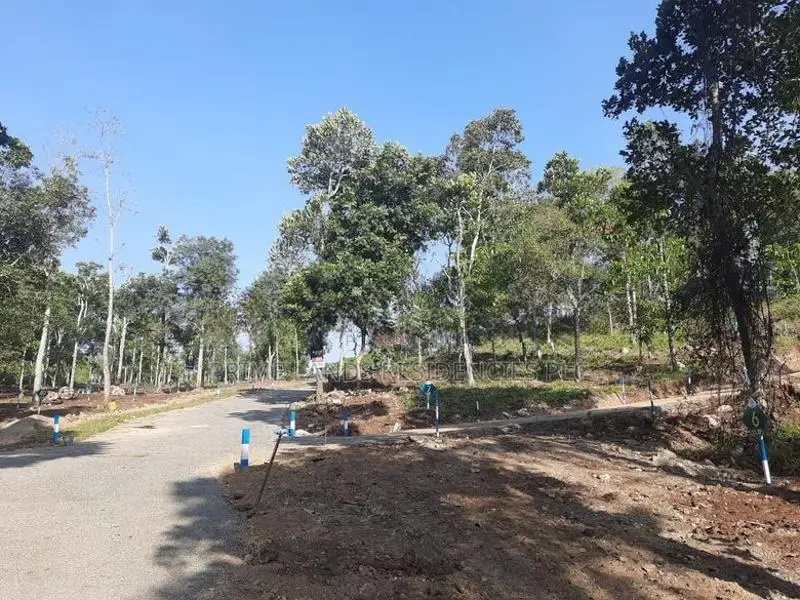 Residential Land for Sale in Sinharagama