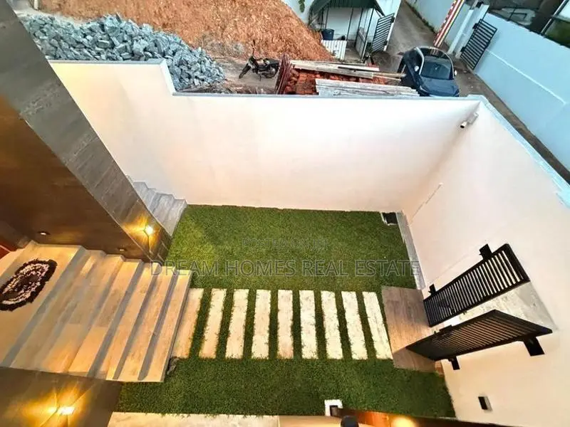Luxury Brand New Two-Storey House for Sale – Battaramulla