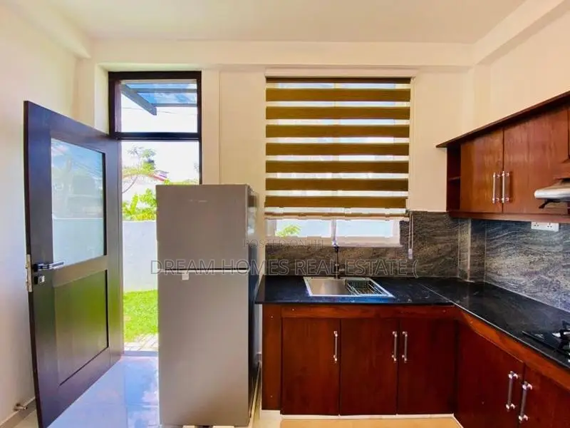Brand New 3-Bedroom House for Sale Athurugiriya