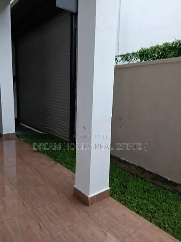Modern Family Home for Sale in Athurugiriya – 6.8 Perches