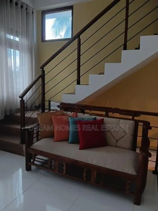 Modern Family Home for Sale in Athurugiriya – 6.8 Perches