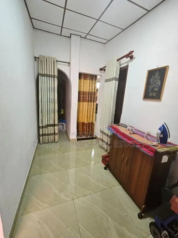 3-Bedroom House for Sale in Mount Lavinia
