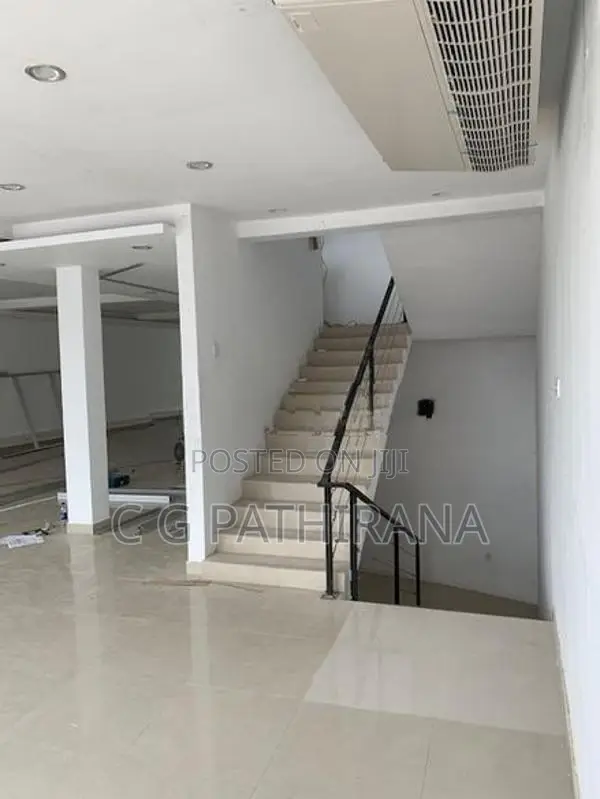 Building for Sale in Mount Lavinia