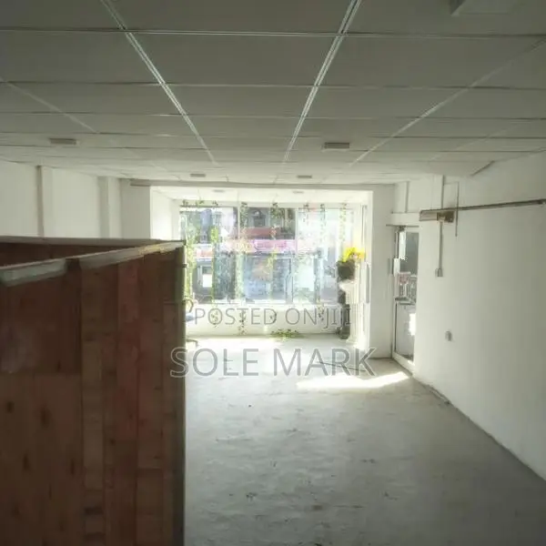 Prime Shop for Rent – Navinna Junction