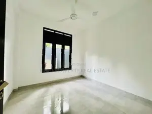 Luxury Quality House for Sale in Kaduwela