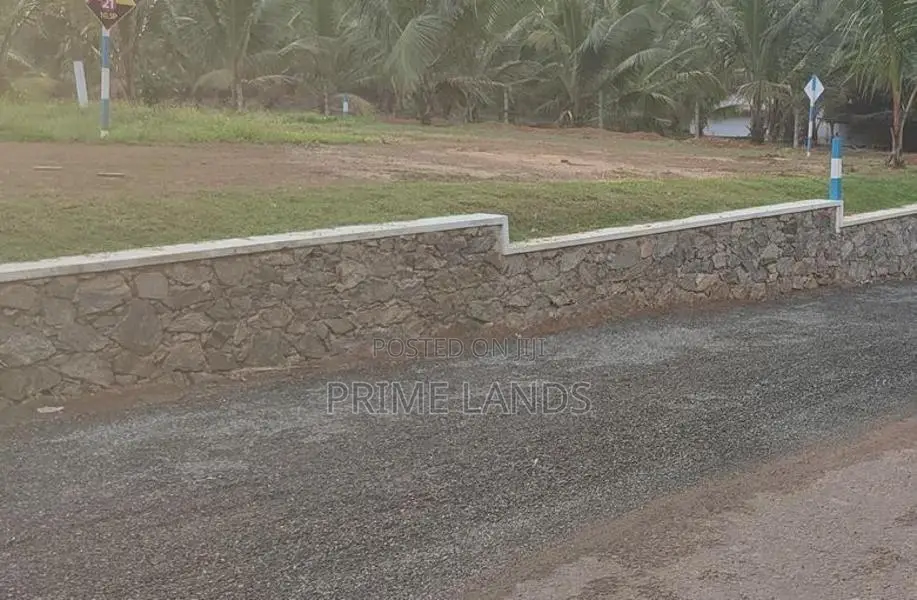 Pannipitiya , Residential Land for Sale in Araliya Uyana
