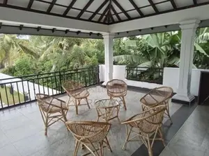 Luxury House / Guesthouse for Sale in Negombo