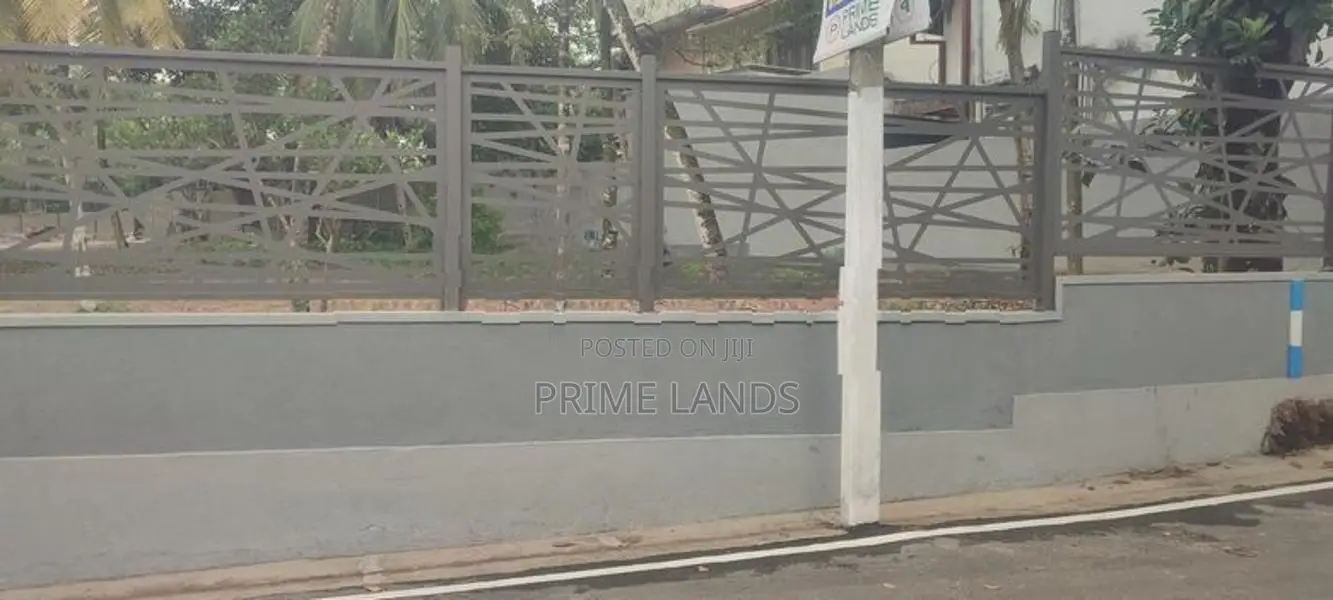 Thalahena , Land for Sale Close to 177 Bus Road