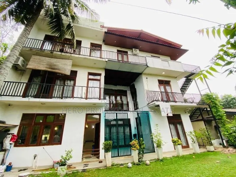 Luxury Modern Elegant 3 Story House for Sale in Rathmalana