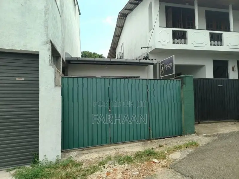 Office Building for Rent Pelawatta