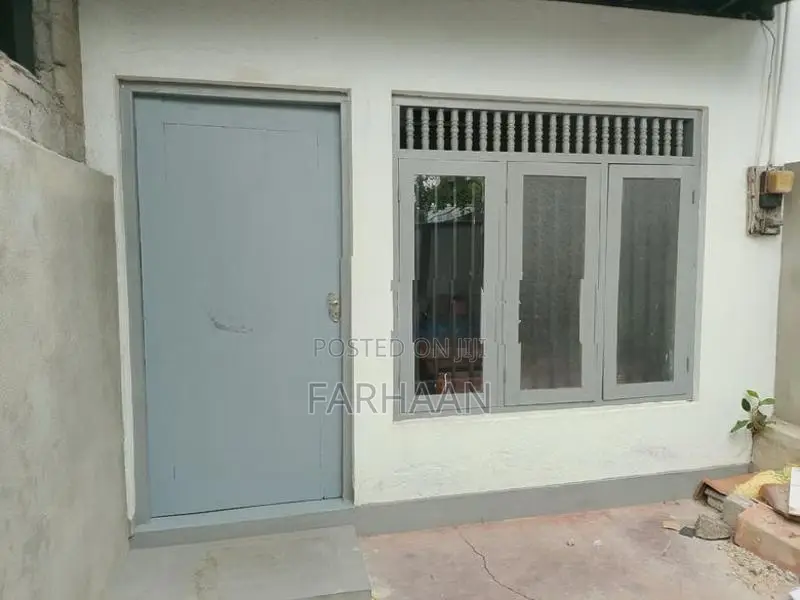 Office Building for Rent Pelawatta