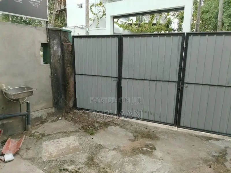 Office Building for Rent Pelawatta