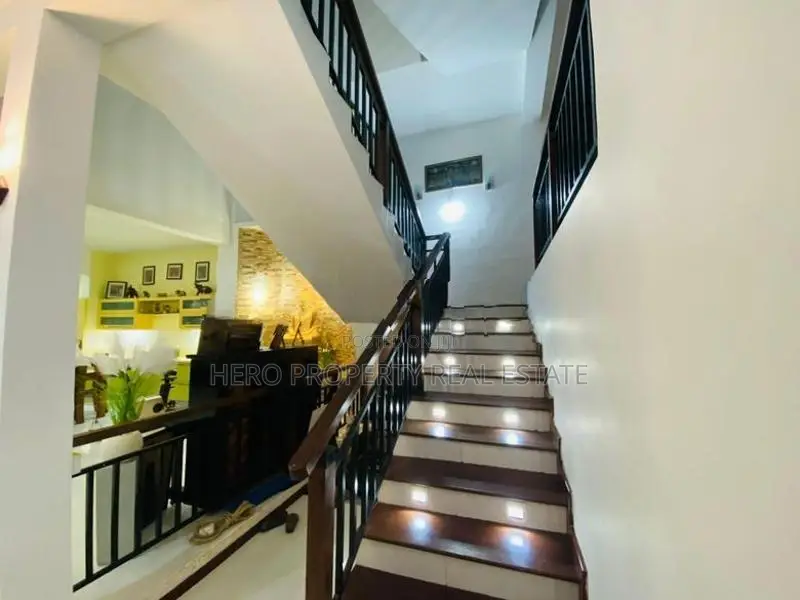 Luxury Modern Elegant 3 Story House for Sale in Rathmalana