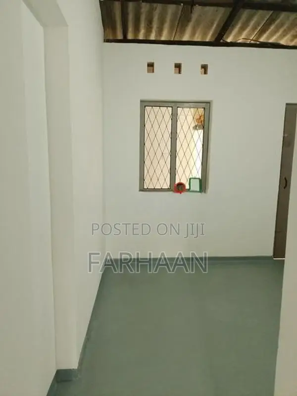 Office Building for Rent Pelawatta