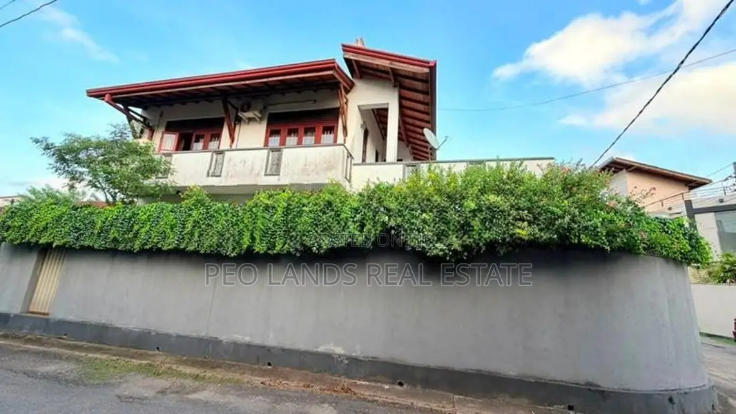 (SH1531) 15 Perch two Storey House for Sale in Thalawathugoda