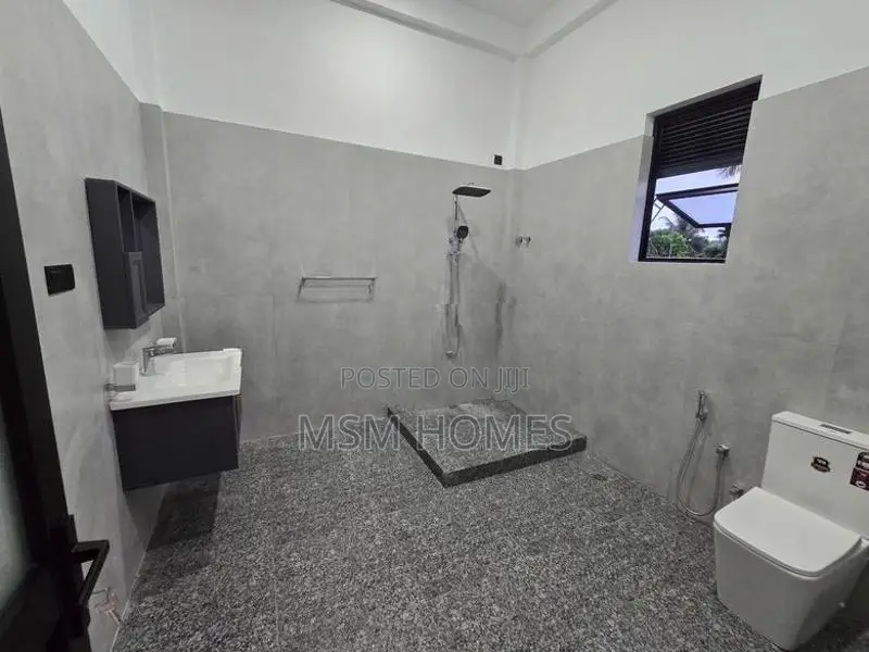 4 Bed Rooms Bath Brand New Modern House For Sale in Negombo