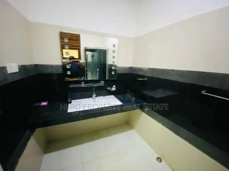 3 Story Modern Luxury Elegant House for Rent in Rathmalana
