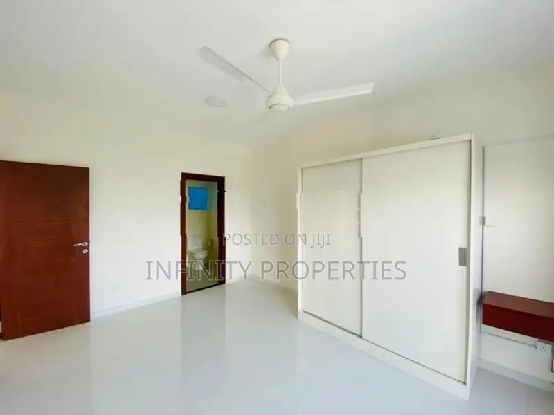 (AF166) Brand New 03 Bedroom Apartment For Sale Pelawatta Road Nugegod