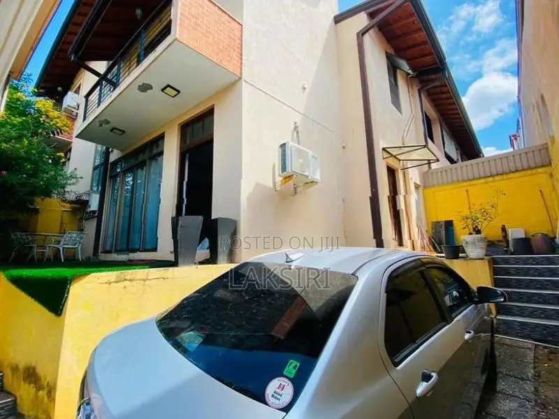 Solar Electricity Furnished Luxury House for Rent Nugegoda Melda Place