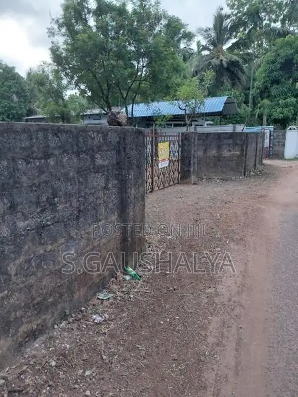 land for sale in Manipay