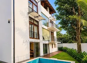 Luxury Four Storey House for Sale in Pagoda Road Pitakotte Nugegoda.