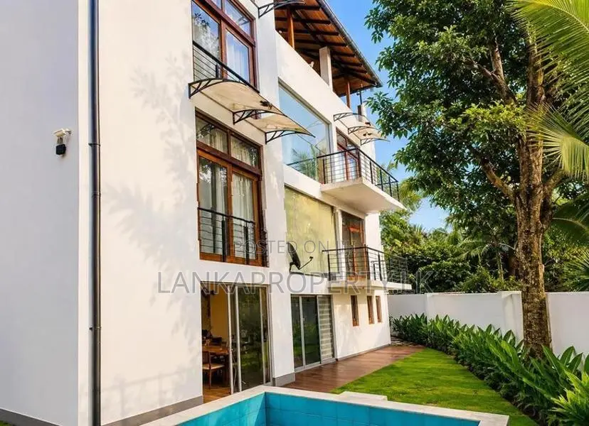 Luxury Four Storey House for Sale in Pagoda Road Pitakotte Nugegoda.