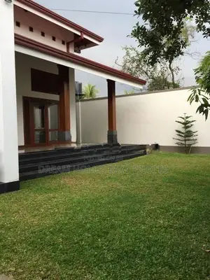 Fully Furnished 2-Bedroom Apartment for Rent in Thalawathugoda