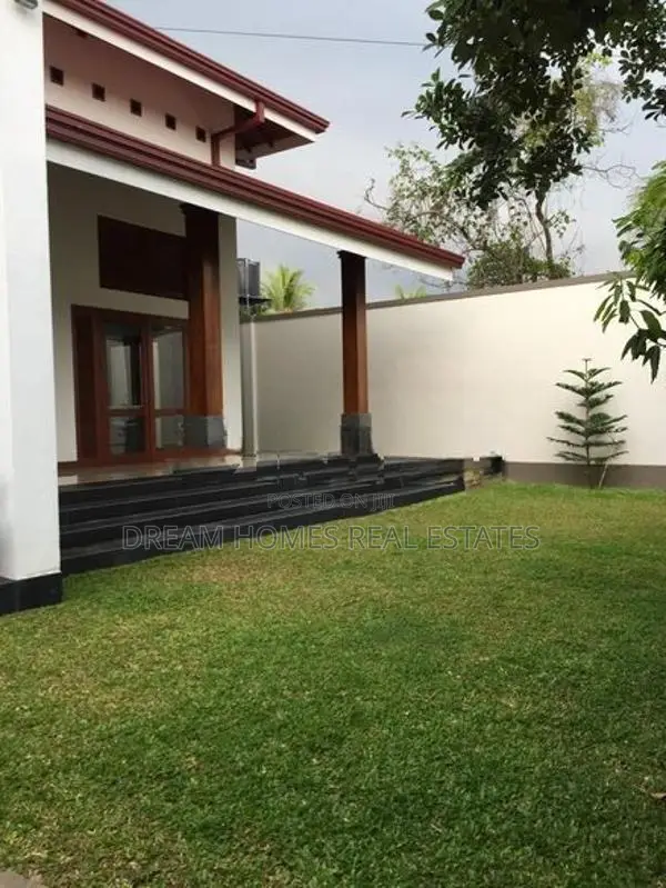 Fully Furnished 2-Bedroom Apartment for Rent in Thalawathugoda
