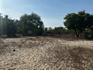 A residential land for sale in Thannamunai