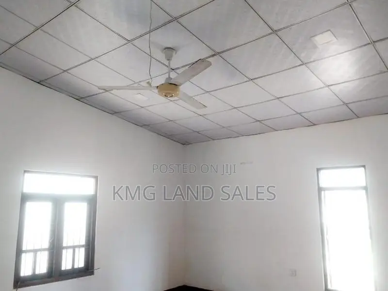 Single Storey House for Sale in Kaduwela