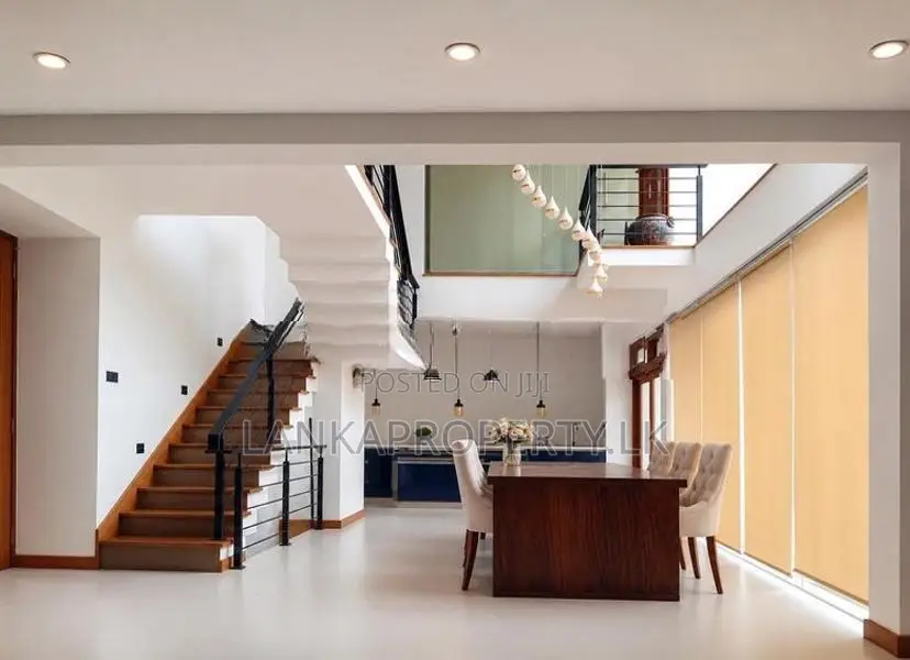 Luxury Four Storey House for Sale in Pagoda Road Pitakotte Nugegoda.