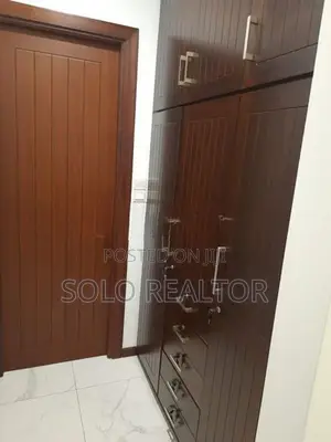 2 Bedroom Apartment For Sale in Colombo 7