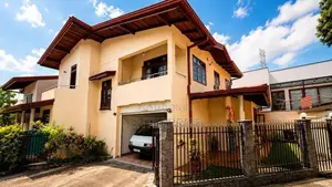 Well-Maintained 4 Bedroom House for Sale 600M from Thalawathugoda