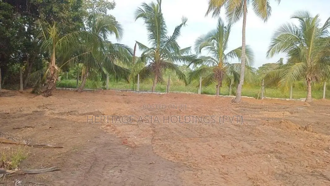 බස්පාරට මුහුනලා ඉඩමක් අනුරාධපුර