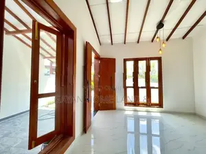 නවීන පන්නයේ අලුත්ම තනිමහල් නිවසක් විකිණීමට පිටිපන හෝමාගම