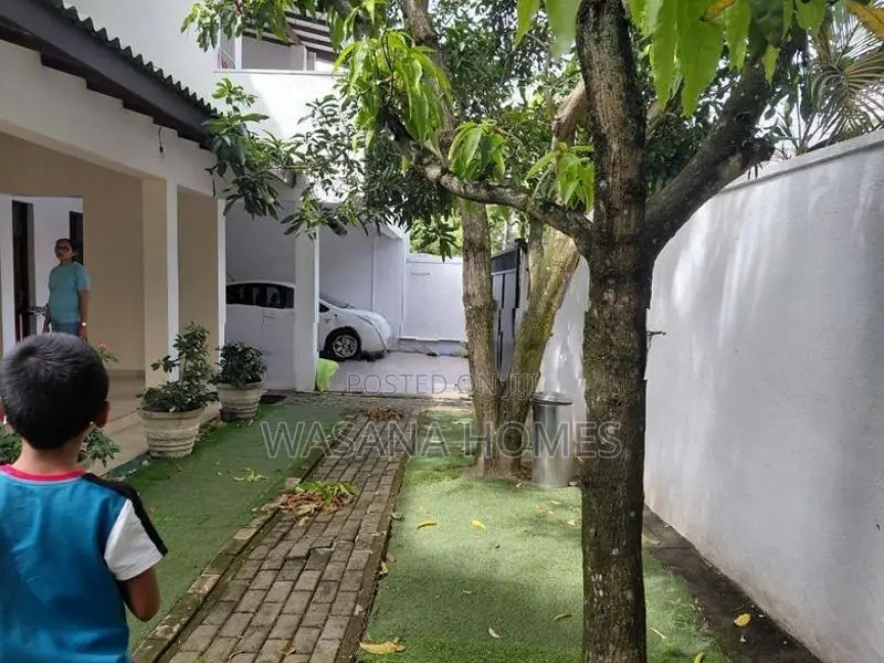 House for Sale Boralesgamuwa Town