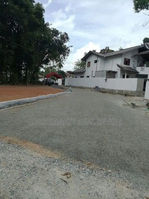 Land for Sale Near the Chandrajothi College in Yakkala