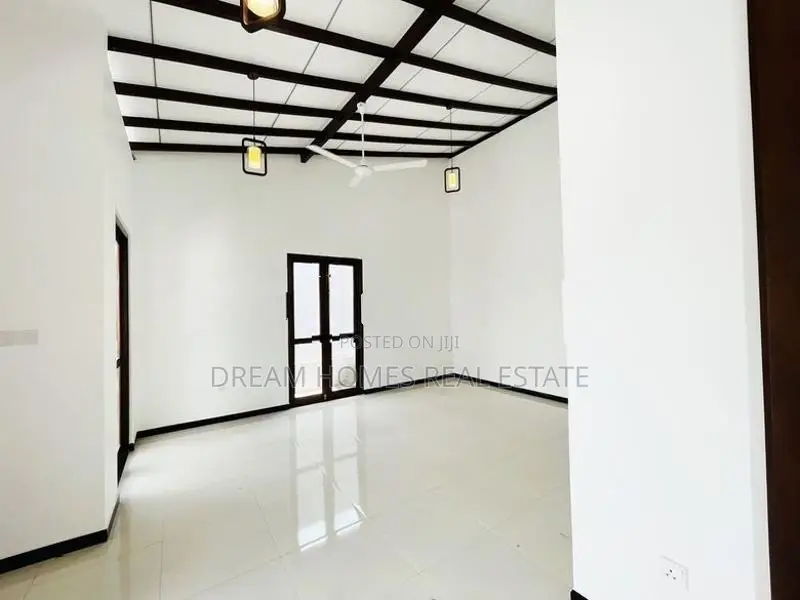 Brand New Modern Single-Story House for Sale – Kasbawa