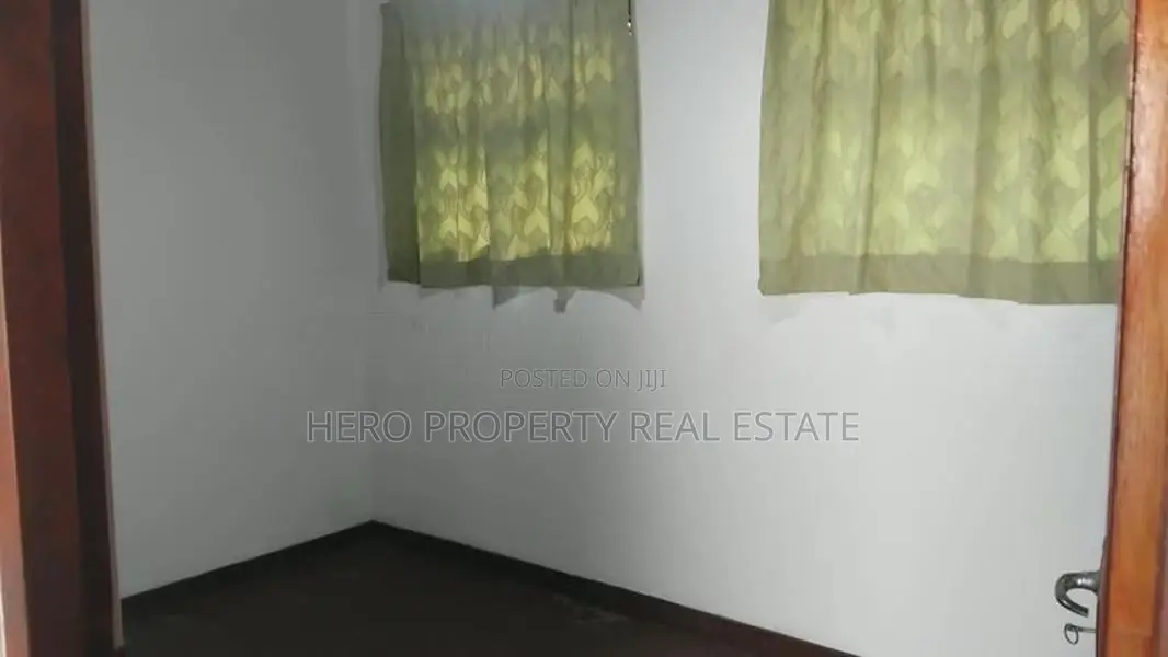 Upstairs House for Rent in Kadawatha