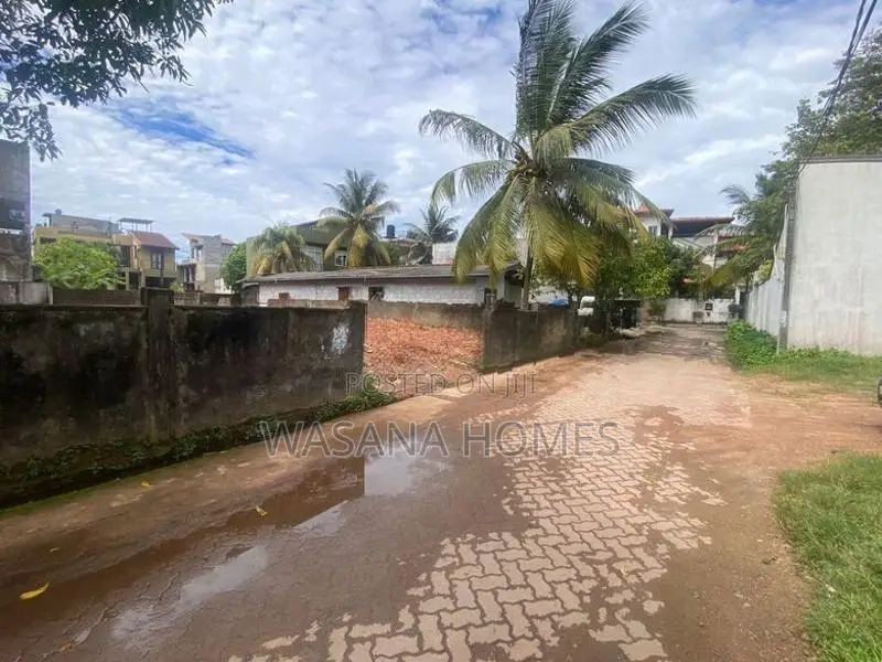 Land for Sale Boralesgamuwa