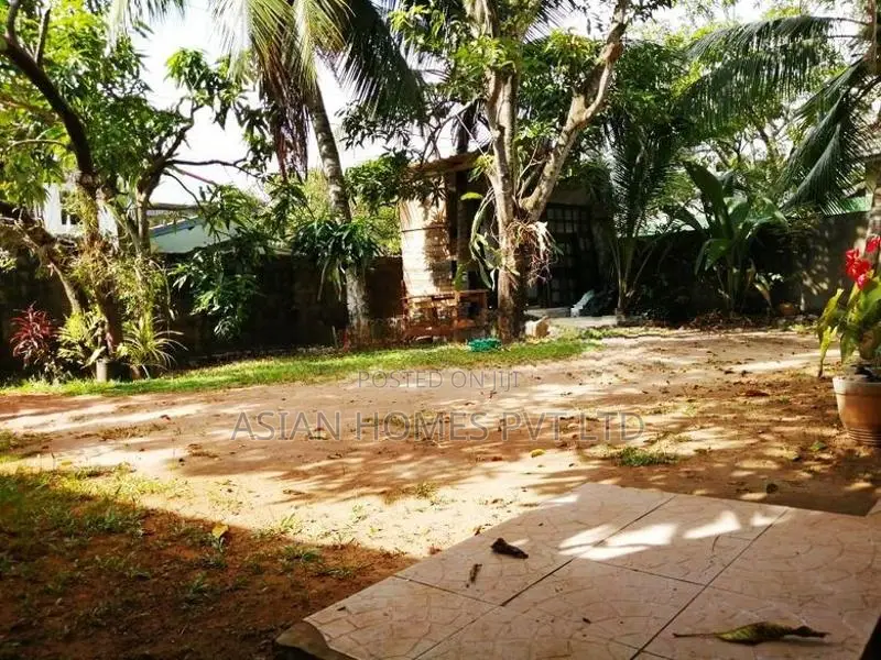 12 P SINGLE STORIED HOUSE FOR SALE LAND VALUE