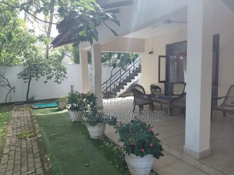 House for Sale Boralesgamuwa Town