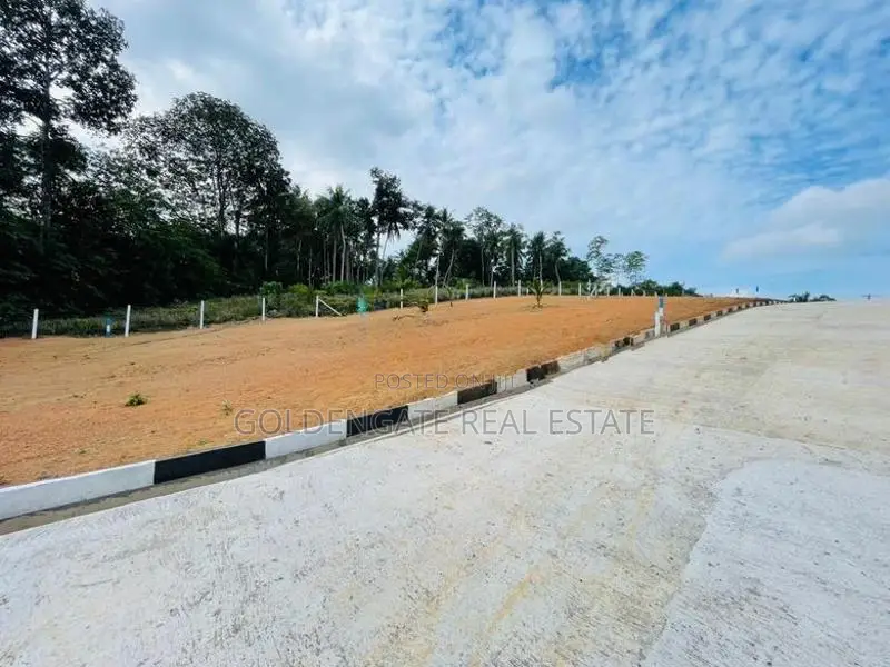 Land for Sale in Kalagedihena