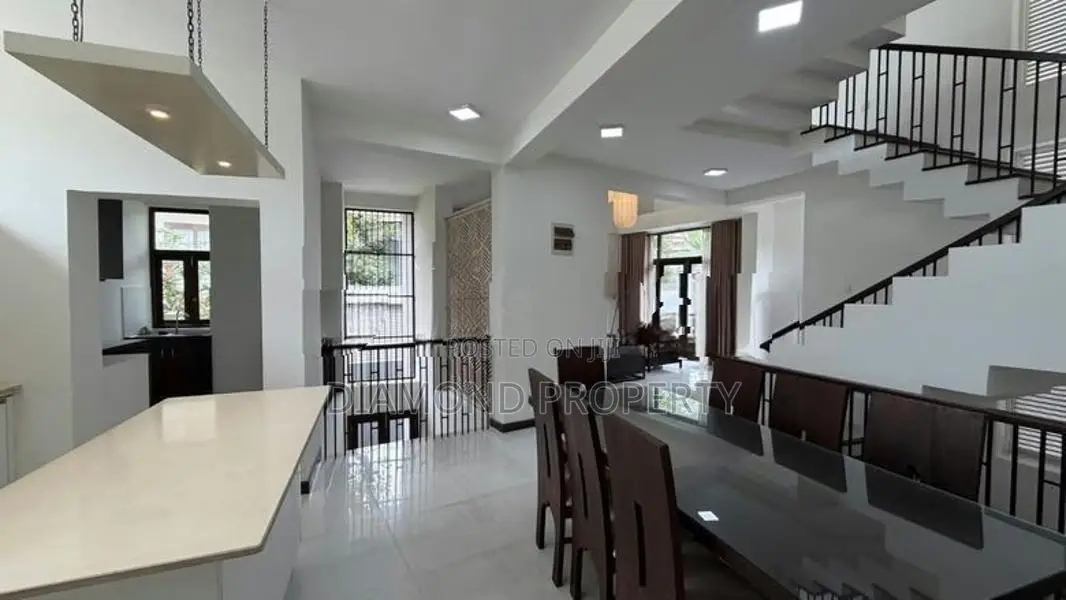 Modern 4 Storied Furnished House - Rajagiriya