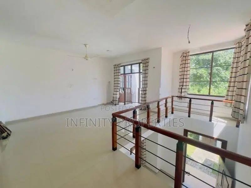3-Story House on 10 Perches for Sale - Kotte (SA-14)