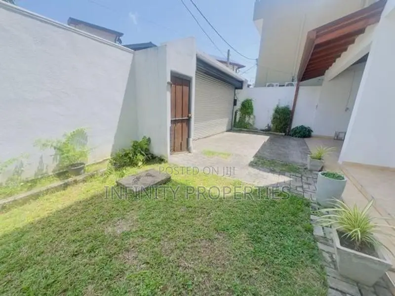3-Story House on 10 Perches for Sale - Kotte (SA-14)