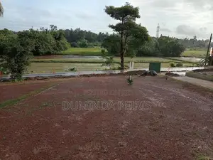 කැස්බෑව නගරයට ආසන්නයෙන් වටිනා ඉඩමක්.